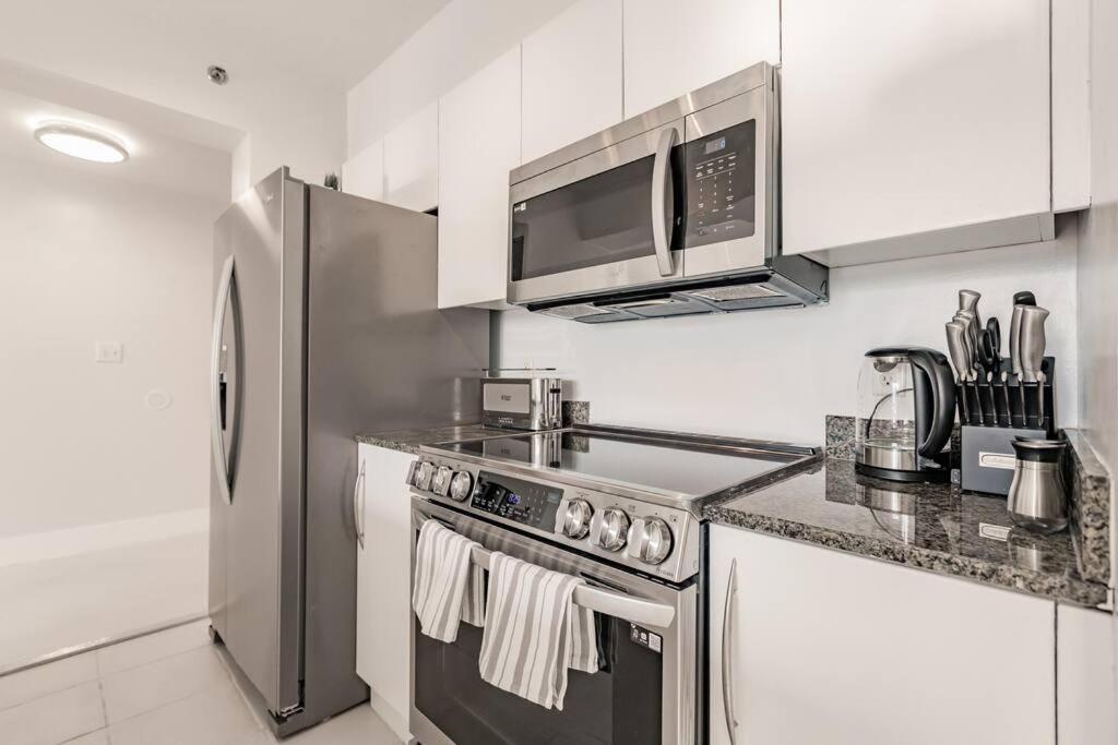 Upscale Brickell 3 Bedroom With Water Views And Free Parking Miami Extérieur photo