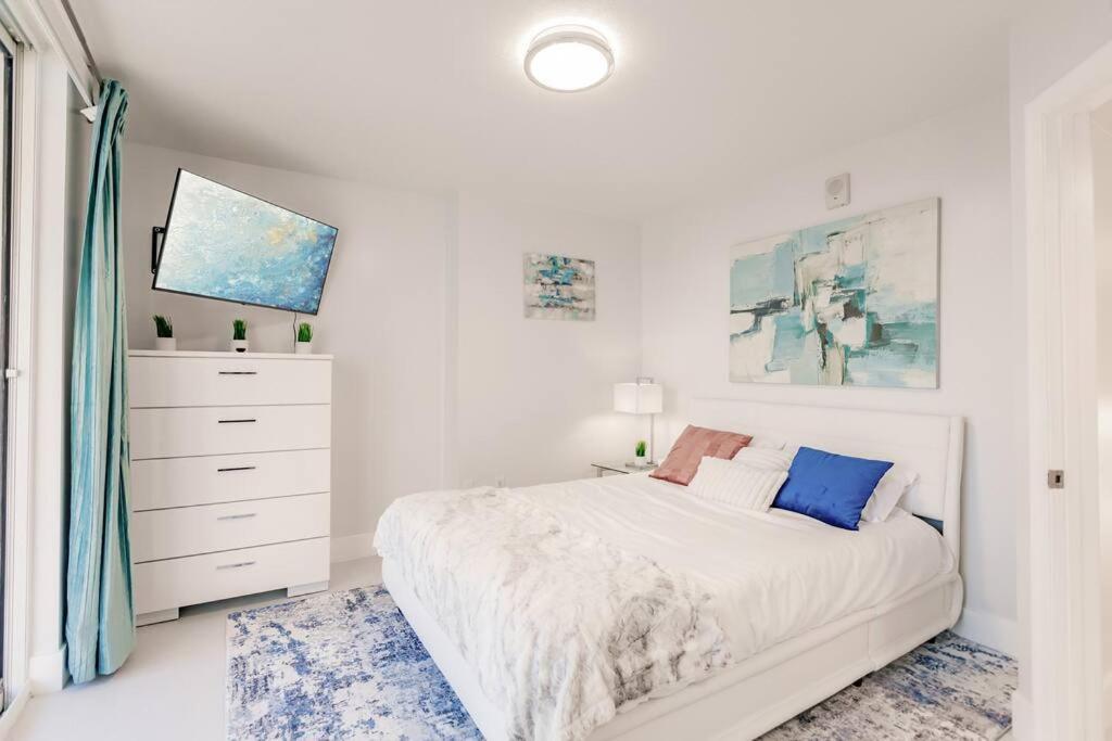 Upscale Brickell 3 Bedroom With Water Views And Free Parking Miami Extérieur photo