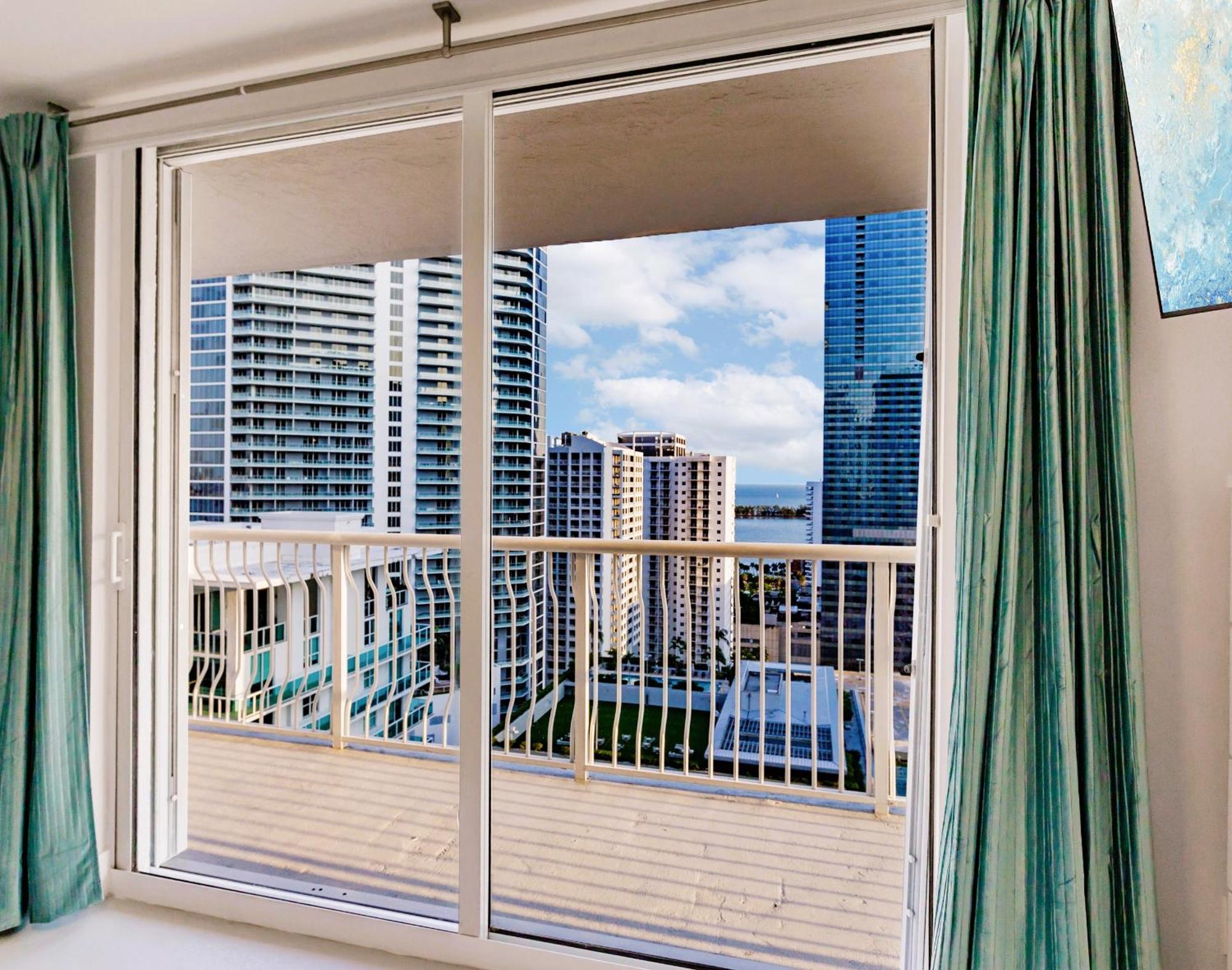Upscale Brickell 3 Bedroom With Water Views And Free Parking Miami Extérieur photo