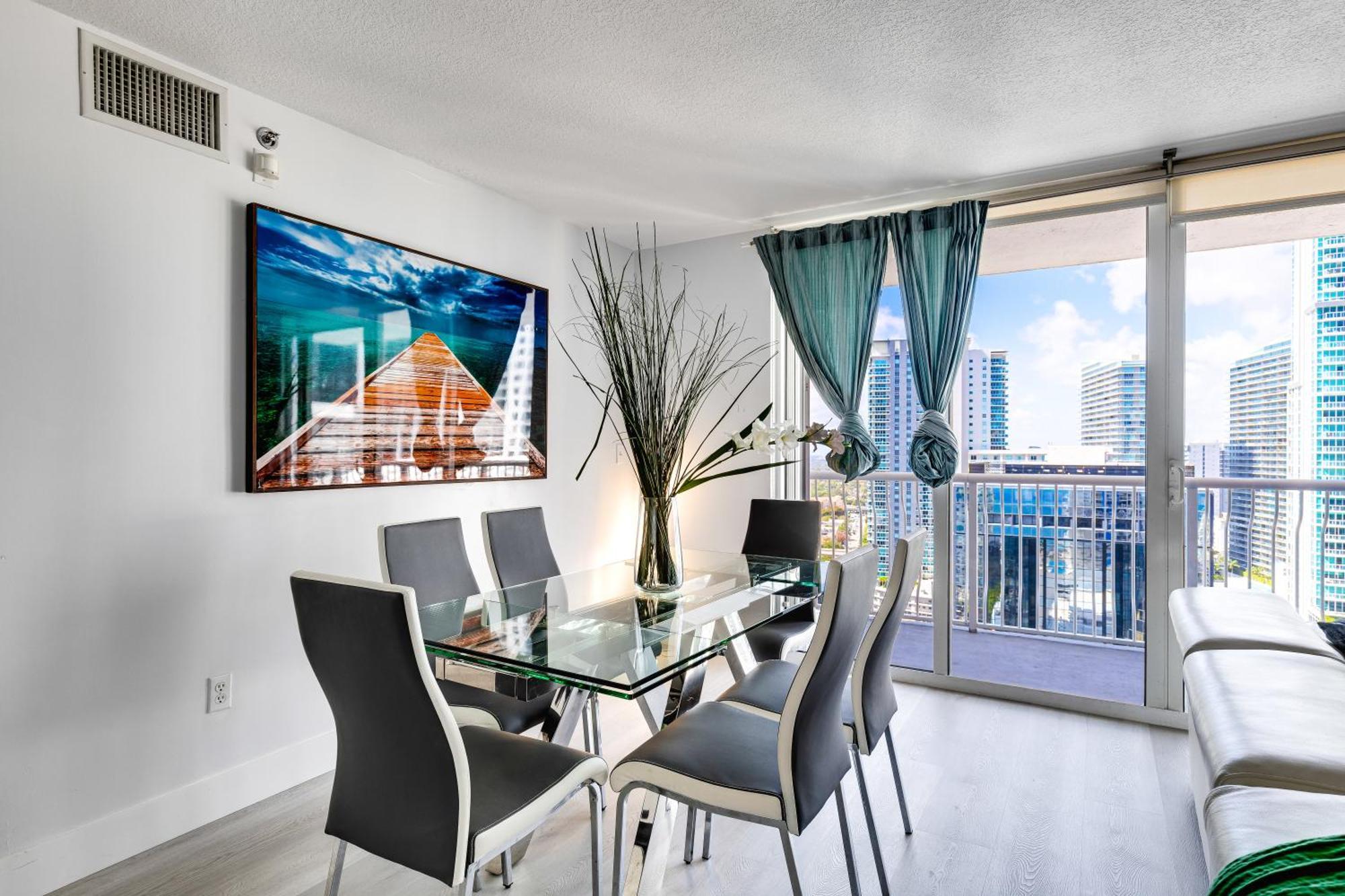Upscale Brickell 3 Bedroom With Water Views And Free Parking Miami Extérieur photo